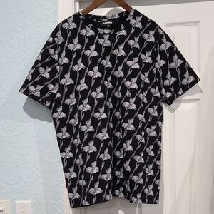 Express Black and White Pattern Strerch Short Sleeve Tee Sz: XL
